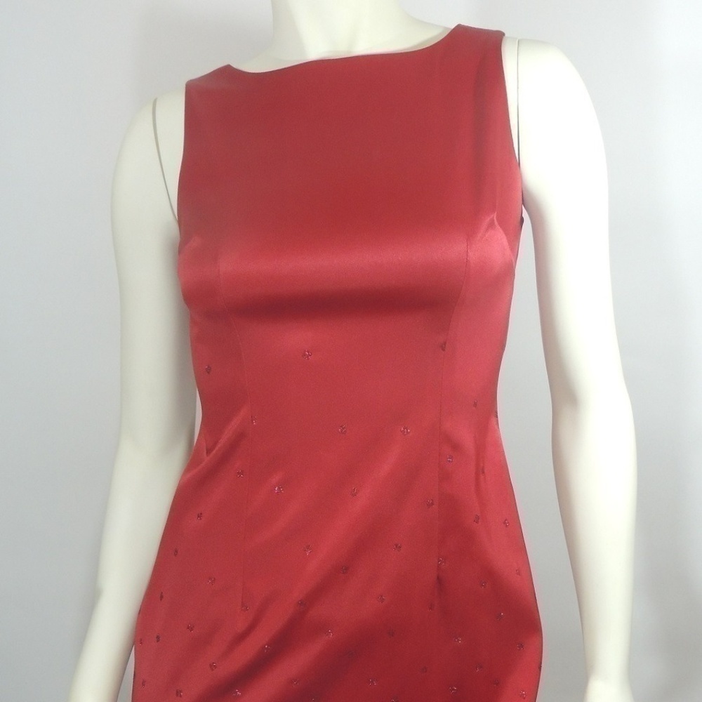 CDC Petites Carin Desiree Company Red Satin Sheath